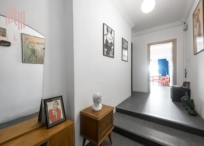 Rocco, Nilie Hospitality Mgmt Apartment